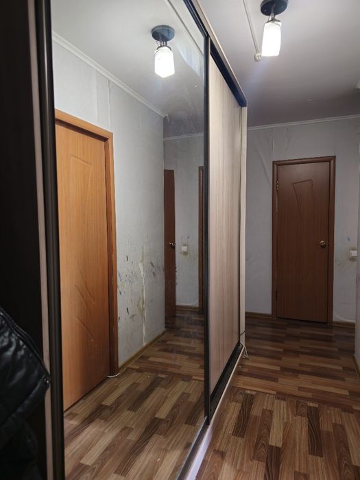 Шкаф купейный двухдверный