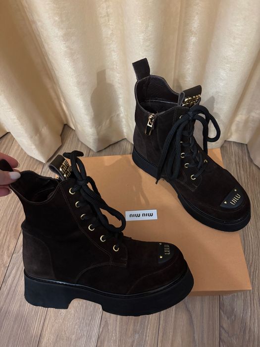 Боти Miu Miu естествен велур р-р 36