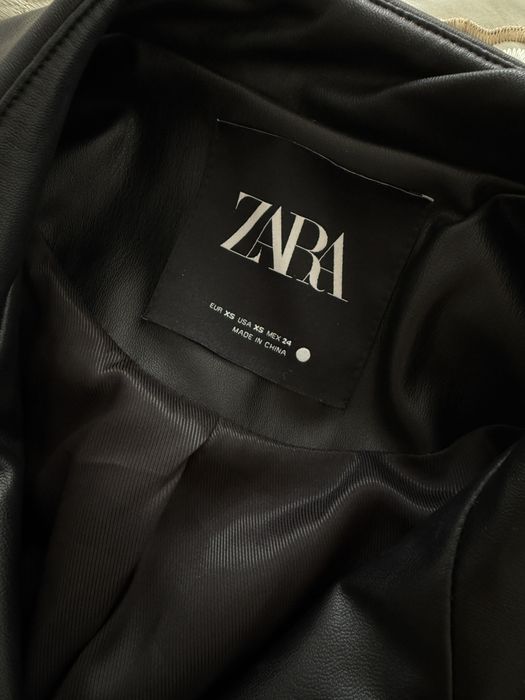 Модерно Черно дълго палто от изкуствена кожа