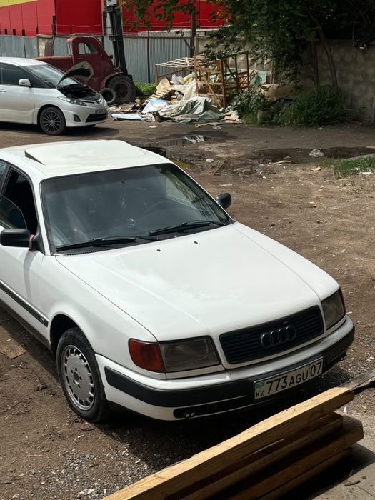 продам ауди 100 с4