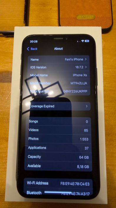 iPhone XS 64 GB - Перфектен + оригинални слушалки