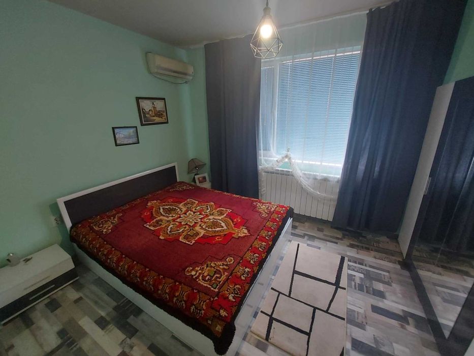 Етаж от къща, кв. Вароша