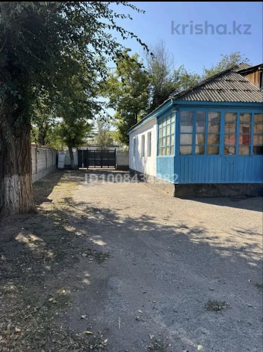 Үй сатылады мал ұстауға ыңғайлы