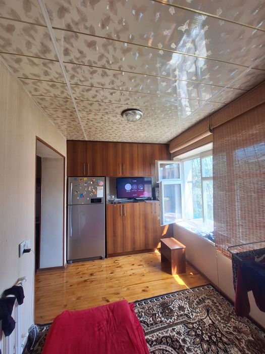 Квартира сотилади қора қамиш 2/3 да 2/4/4да 73квм