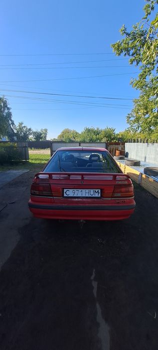 Продаю мазду 626.