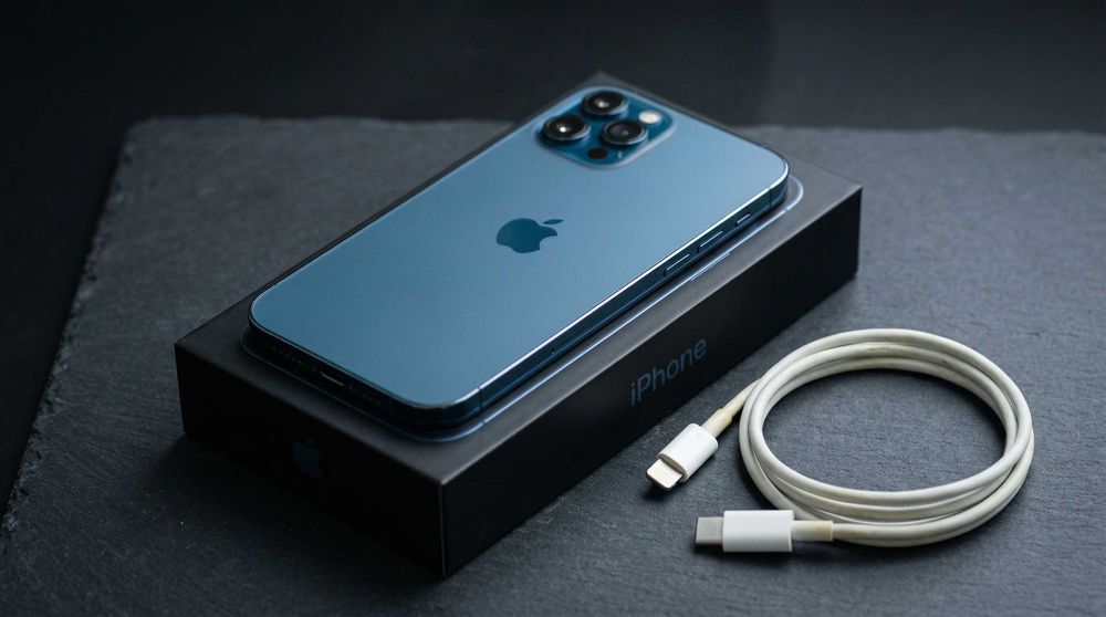 iPhone 12 Pro Max 256GB (Pacific Blue)