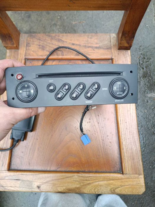 Player radio si adaptor mp3 Yatour Scenic 2