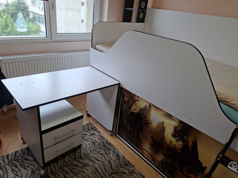 Pat multifuncțional 200x90 cm cu birou, spații de depozitare, saltea și topper incluse + Dulap haine cu 2 usi