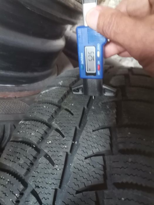 Зимни гуми с джанти 205/55/16 Renault