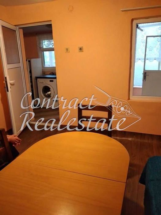 Дава се под наем Едностаен апартамент в Варна, Цветен квартал - 35 кв.м за 204 € - Снимка #4