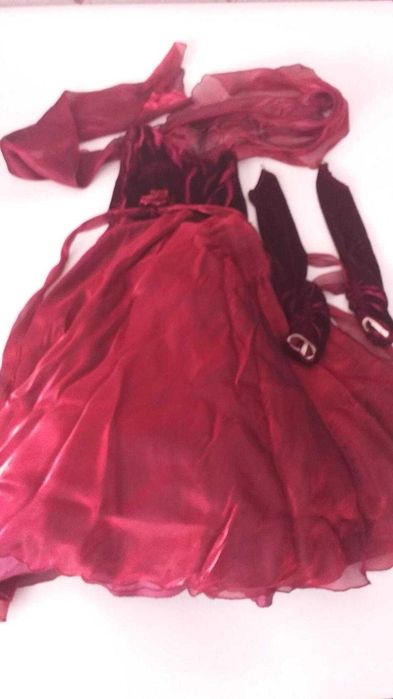 Платья в отличном состоянии.