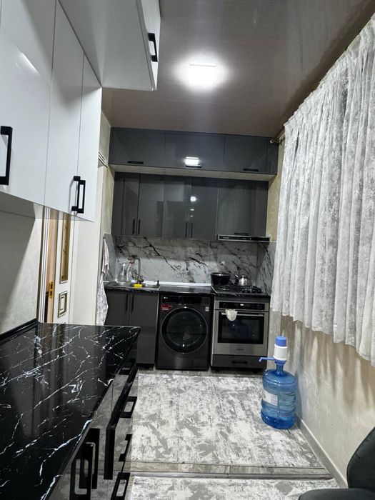 мирзо-улугбек феруза продается 4-х комнатная квартира