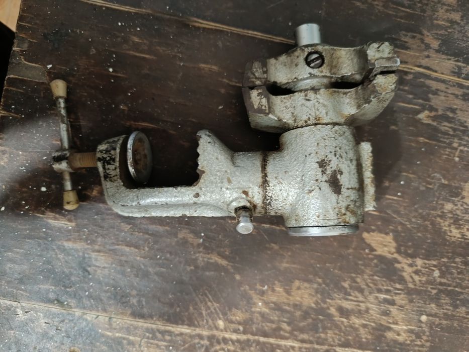 Продам тиски продам