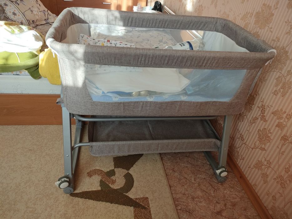 Продам детскую кроватку