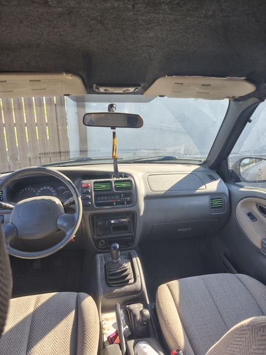 Suzuki Grand Vitara 2.5 v6