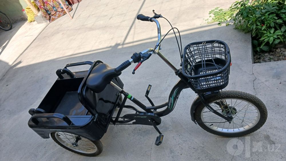 Velosiped yangi sotiladi