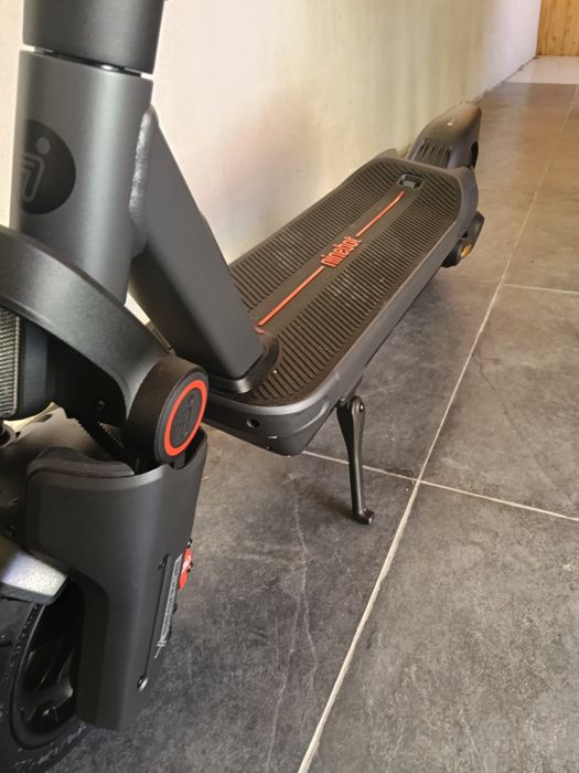 Trotineta electrica NINEBOT eKickScooter MAX G3 E, 11 inch, negru