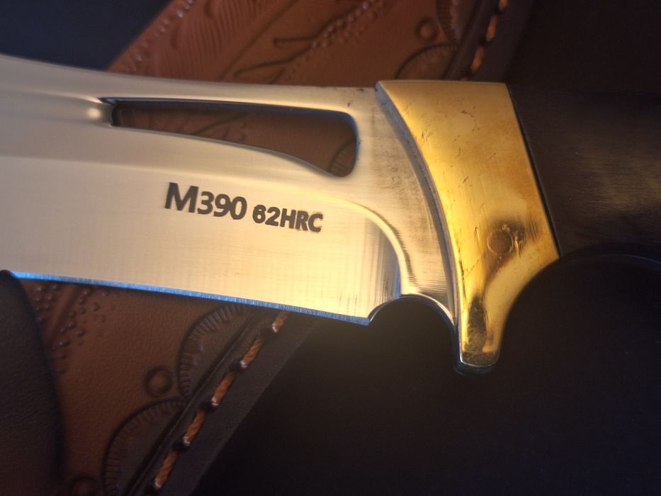 Ловен нож-стомана М390