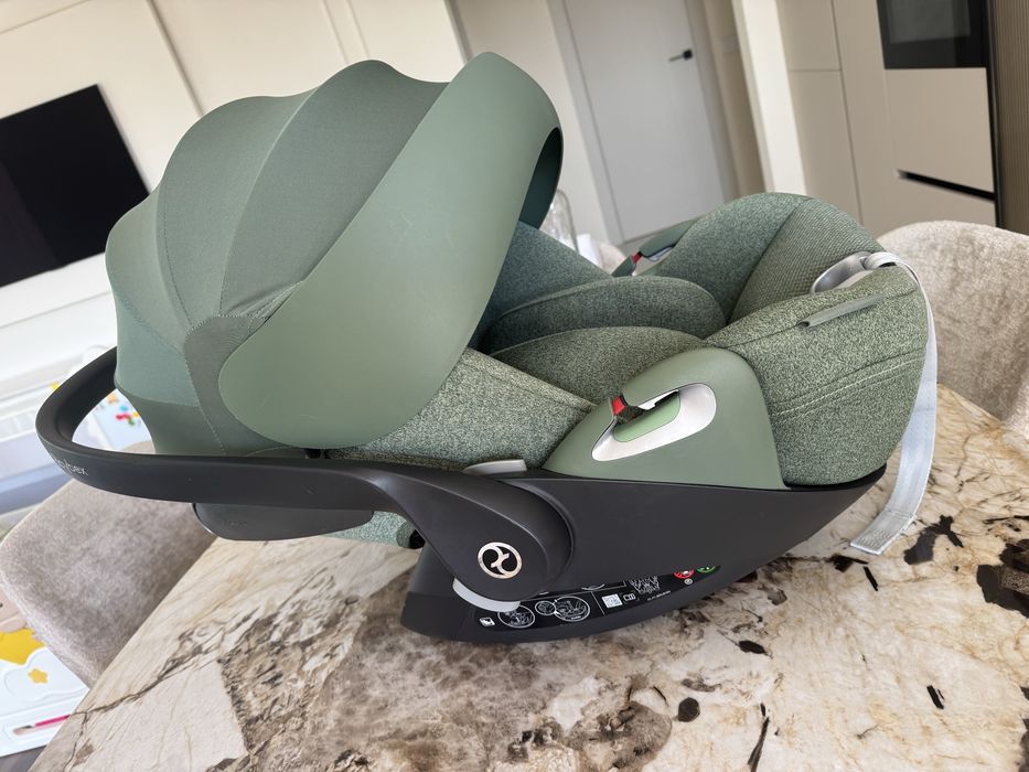 Cybex cloud T + кошница за бебе