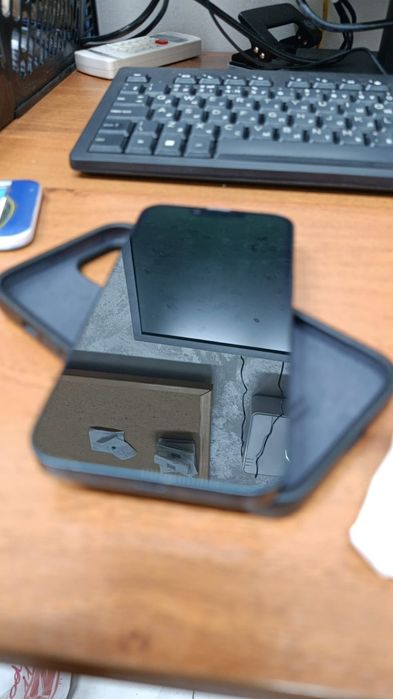 Продам телефон 14 айфон