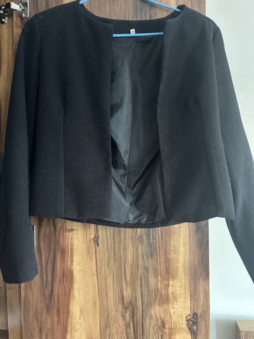 Дамско черно сако