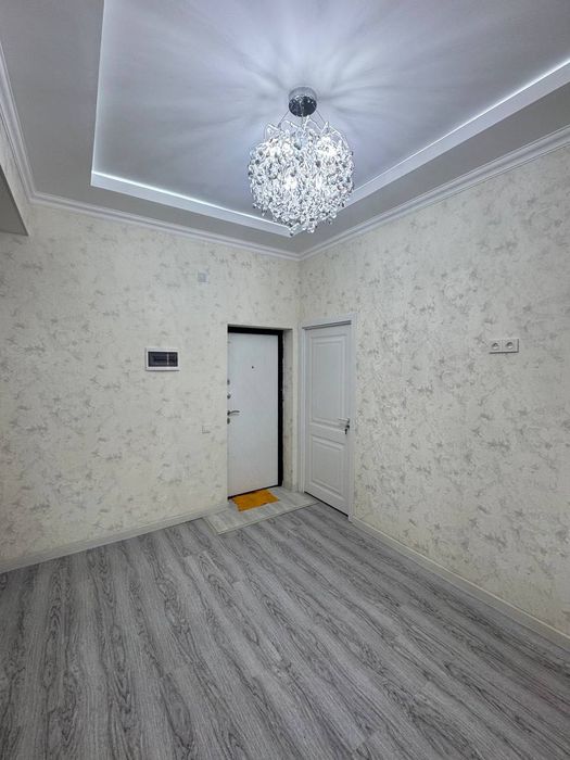 Яшнабад улица Иззат Новостройке продается квартира 2/1/8  44м2