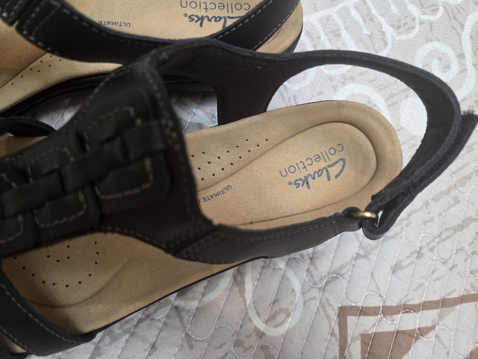 Босоножки кожаные Clarks