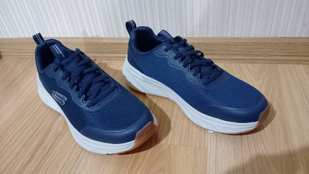Дамски обувки 40 номер Skechers 27см