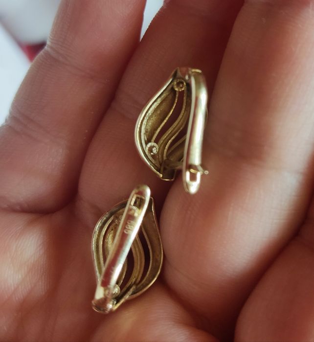 Золотые серьги 585 пробы