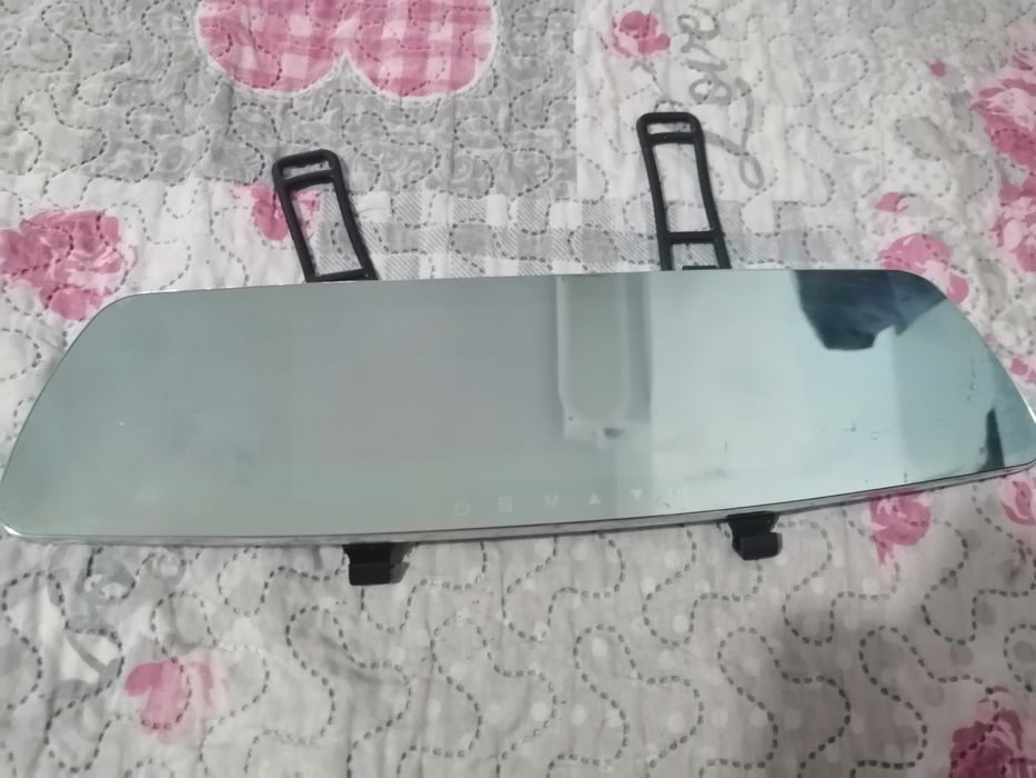 Camera auto tip oglinda