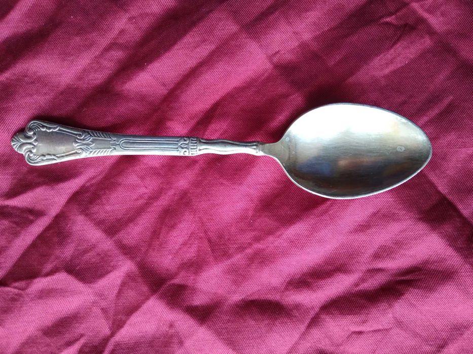 Стари прибори за хранене - лъжици, вилици и малки лъжички