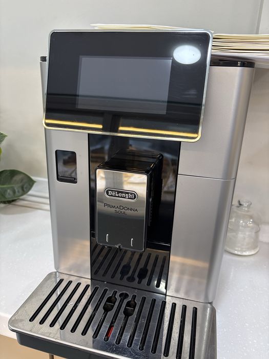 кофемашина De’Longhi PrimaDonna Soul