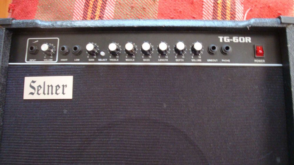 Продавам кубета за китара