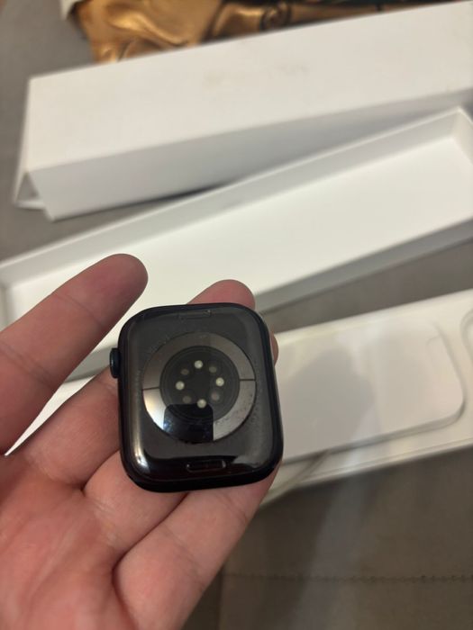 Продам Apple Watch Series 7
