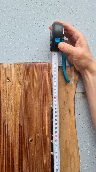 Продам дверь обшита деревом.