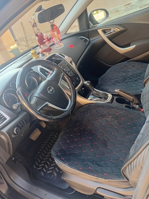 Opel astra j  automata