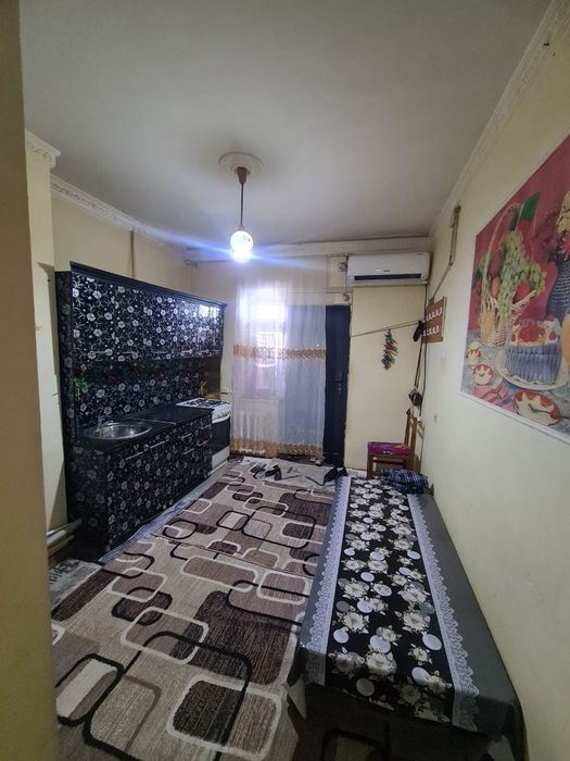 Srochna arzon kvartira sotiladi