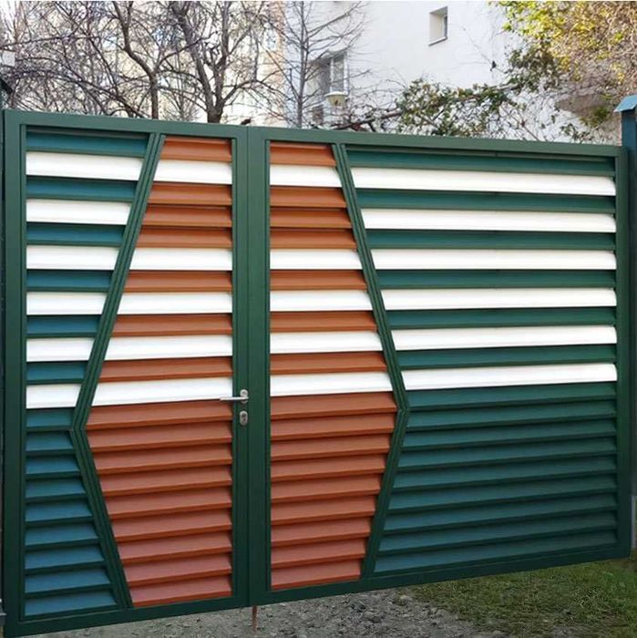 Garduri si porti de diferite modele si dimensiuni (panouri stil jaluzele, sipca metalica, tabla cutata, plasa bordurata, fier forjat, BCA)