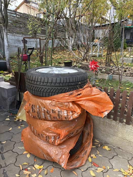 Set 4 jante aluminiu cu cauciucuri de iarna BMW X3