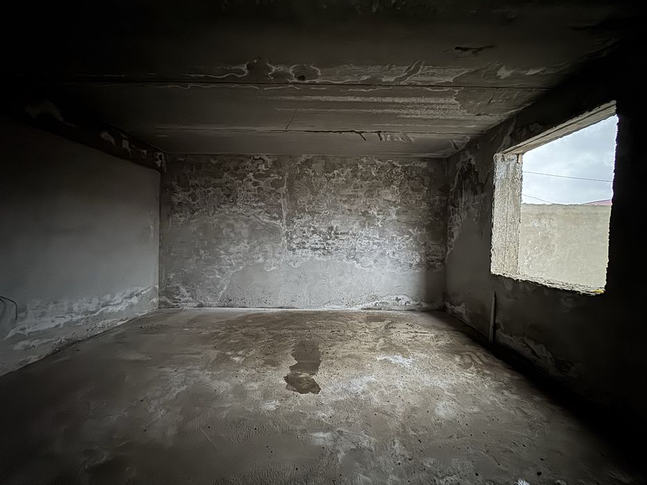 Кармана тумани, Уйрот МФЙ, МРО атрофида 2-сотиҳли коттедж сотилади