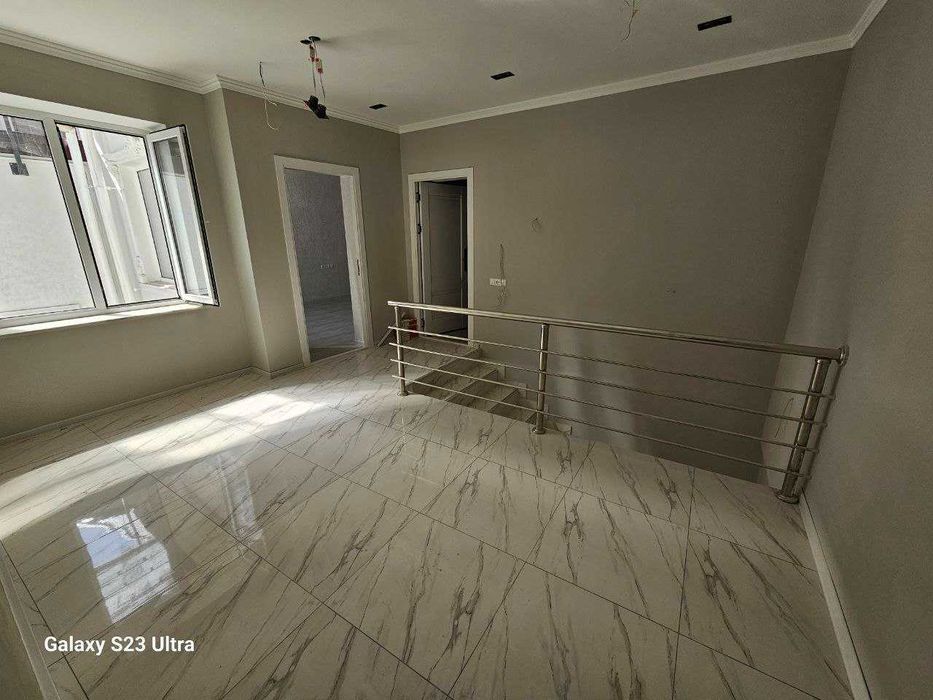 Срочно Мукимий махаллада гостиница сотилади.