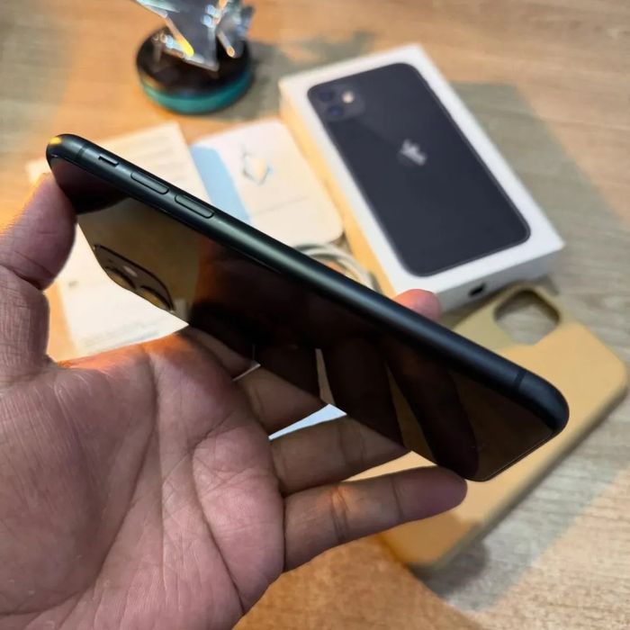 Iphone 11 ideal srochnaa sotiladii