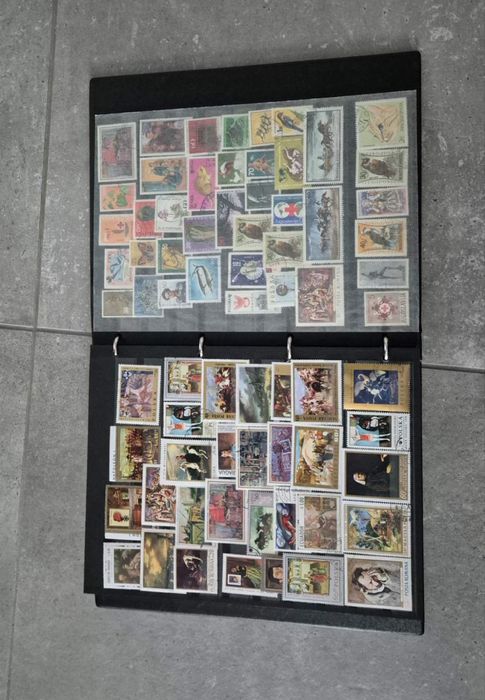 Луксозен кожен албум с марки