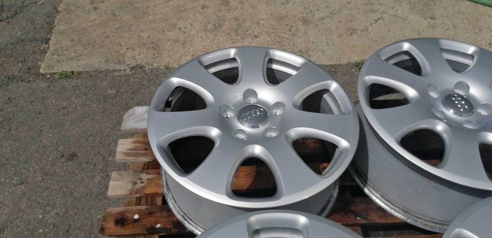 18 цола 5 х 130 мм АУДИ Кю7 / Порше Кайен / Фолксваген Туарег