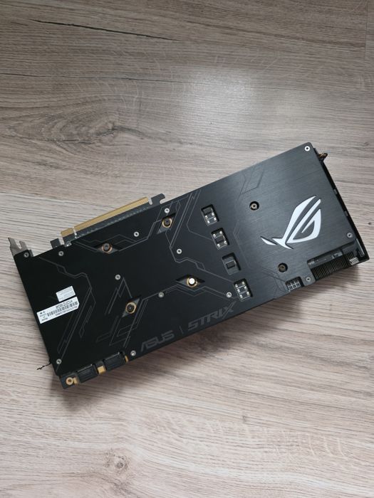Placa video GTX 1070 8GB Asus Strix