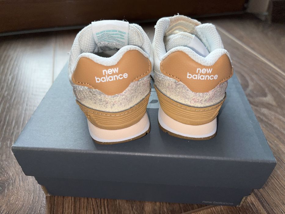 Маратонки New balance 21