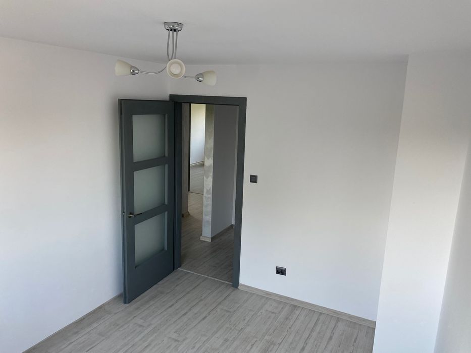 Vând apartament !