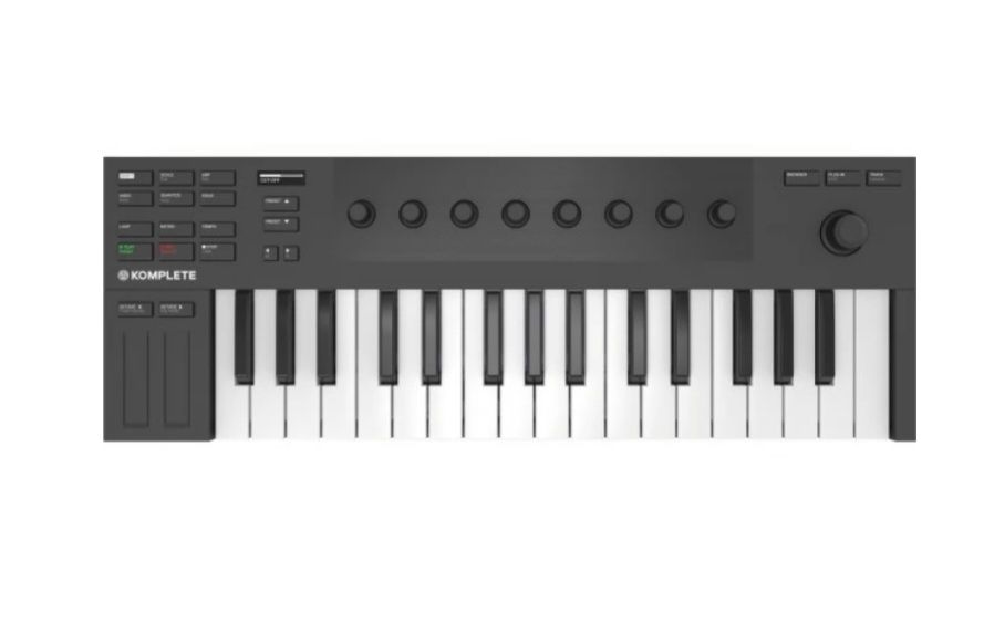 Vând Native Instruments Komplete Kontrol M32