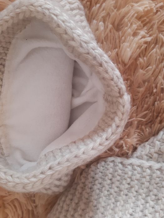 Продам новый набор шапочка и снуд