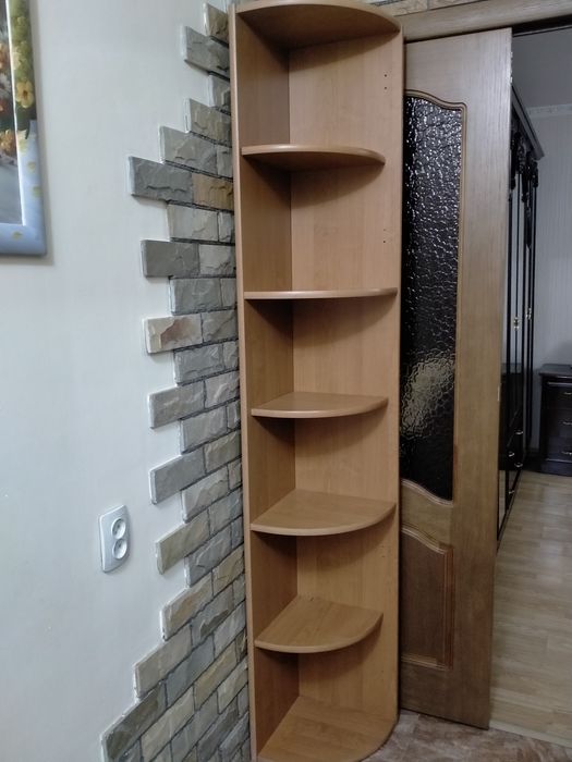 Продам угловую полку.